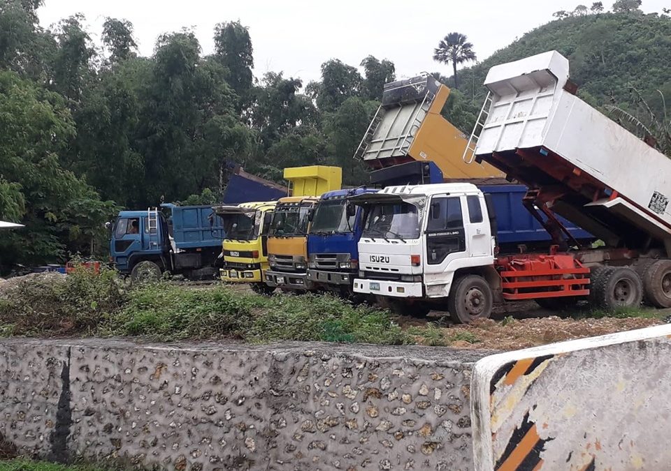 10-Wheeler Dumptrucks for rent in Cebu