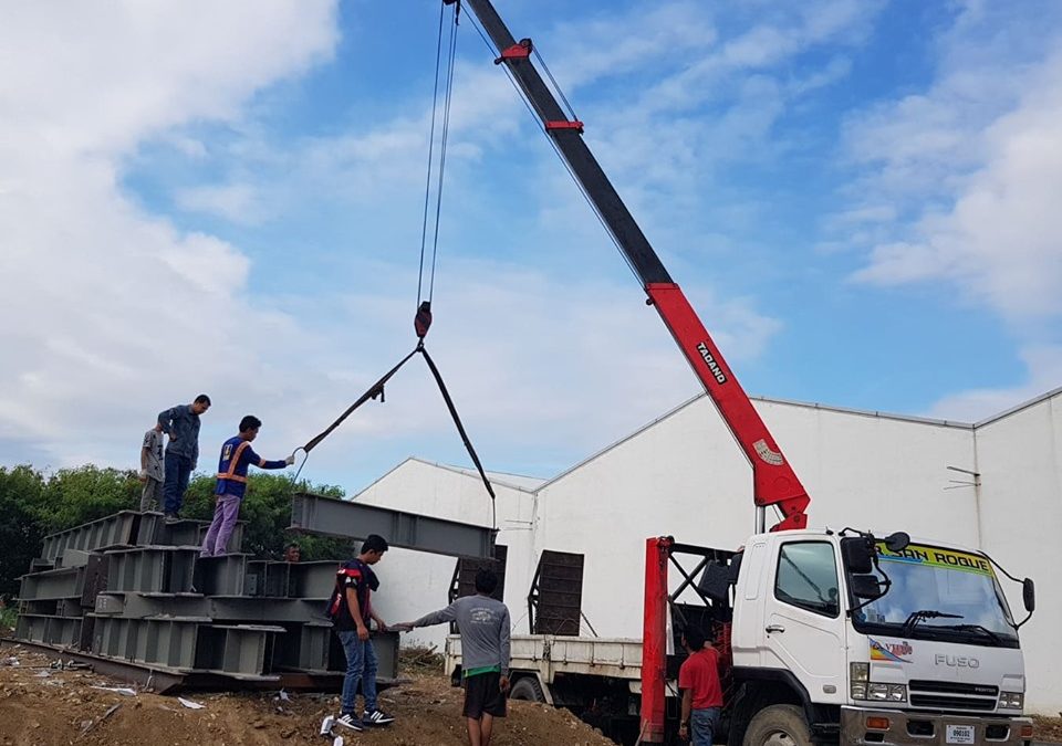 LIFTING OF I-BEAM - BOOMTRUCK IN LOOC MANDAUE CITY