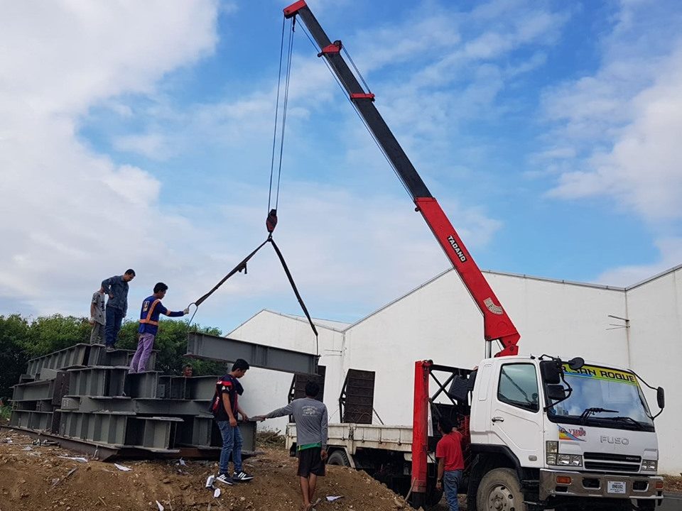 LIFTING OF I-BEAM - BOOMTRUCK IN LOOC MANDAUE CITY