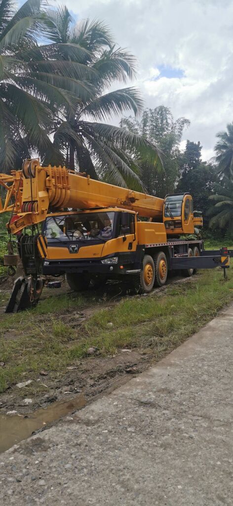 70 tons Truck mounted Crane for Rent