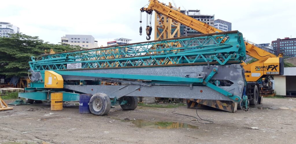 SELF-ERECTING CRANE CATTANEO CM FOR RENT