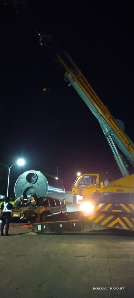 Lifting and positioning of 22 tons Boiler Machine